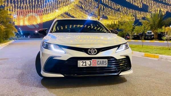 تۆیۆتا کامری